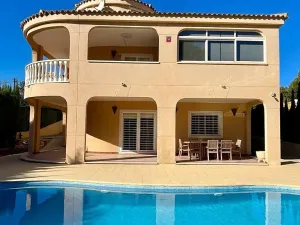 Prodej vily, Torrevieja, Španělsko, 275 m2