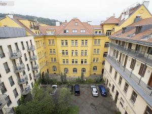 Pronájem bytu 2+kk, Praha - Smíchov, Štefánikova, 55 m2