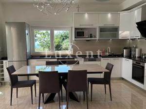 Prodej vily, Split, Chorvatsko, 360 m2