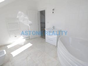 Prodej rodinného domu, Trnová, 370 m2