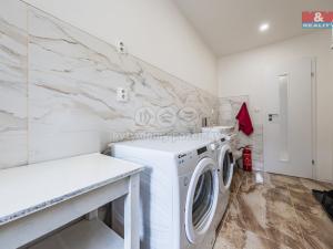 Prodej rodinného domu, Kunice, Do Žlábek, 340 m2