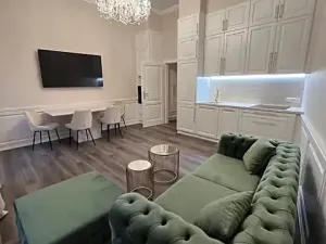Prodej bytu 2+kk, Karlovy Vary, Zámecký vrch, 42 m2