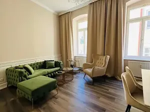 Prodej bytu 2+kk, Karlovy Vary, Zámecký vrch, 42 m2