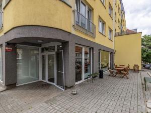 Pronájem restaurace, Praha - Vršovice, Rostovská, 109 m2