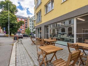 Pronájem restaurace, Praha - Vršovice, Rostovská, 109 m2