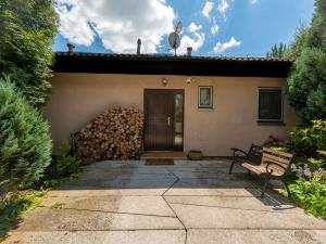 Prodej rodinného domu, Bratronice - Dolní Bezděkov, V Uličce, 100 m2