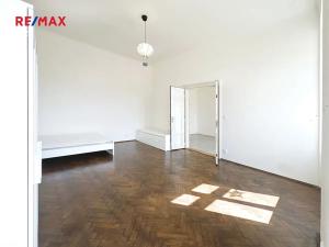 Pronájem bytu 3+1, Praha - Smíchov, Nádražní, 84 m2