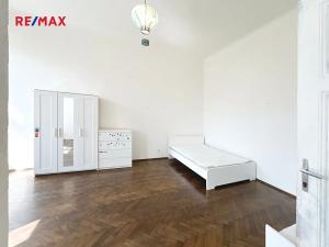 Pronájem bytu 3+1, Praha - Smíchov, Nádražní, 84 m2