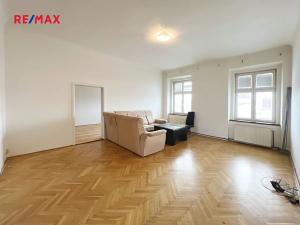 Pronájem bytu 3+1, Praha - Smíchov, Nádražní, 95 m2