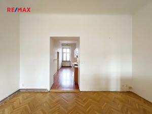 Pronájem bytu 3+1, Praha - Smíchov, Nádražní, 95 m2