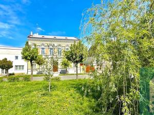 Prodej bytu 2+1, Holešov, nám. Svobody, 69 m2