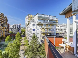 Prodej bytu 2+kk, Praha - Vysočany, Poděbradská, 52 m2