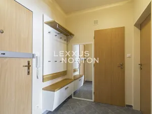 Prodej bytu 2+kk, Praha - Vysočany, Poděbradská, 52 m2