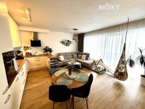 Pronájem bytu 3+kk, České Budějovice, Husova tř., 71 m2