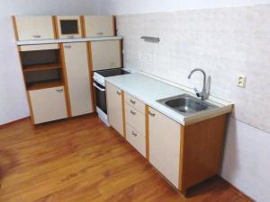 Pronájem bytu 2+kk, Náměšť nad Oslavou, Masarykovo nám., 73 m2