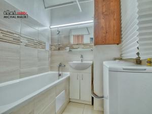 Prodej bytu 3+1, Hranice, Nová, 71 m2