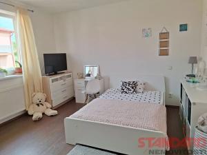 Prodej bytu 2+kk, Tlučná, Pod Školkou, 71 m2