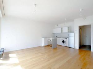 Pronájem bytu 1+kk, Praha - Vršovice, Archangelská, 32 m2