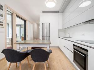 Prodej bytu 3+kk, Praha - Břevnov, Skokanská, 92 m2