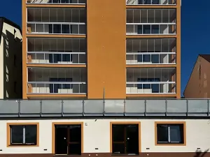 Pronájem bytu 3+kk, Karlovy Vary, U Trati, 75 m2