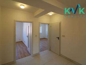 Pronájem bytu 3+kk, Karlovy Vary, U Trati, 75 m2