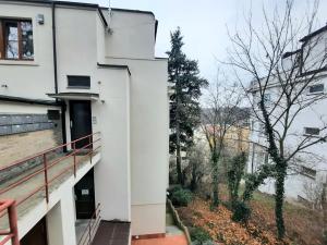 Pronájem bytu 1+1, Praha - Smíchov, Mošnova, 35 m2