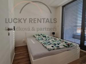 Pronájem bytu 2+kk, Praha - Smíchov, Plzeňská, 40 m2