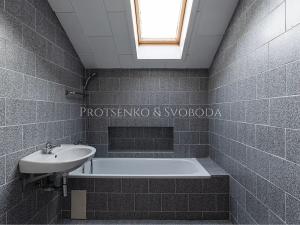Prodej vily, Sulice, 290 m2