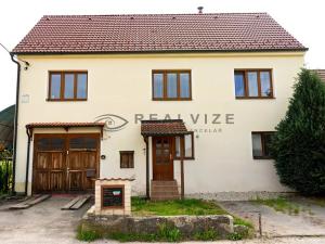 Prodej rodinného domu, Trhové Sviny, Rejta, 256 m2