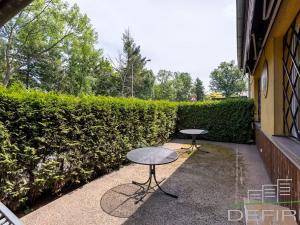 Prodej vícegeneračního domu, Praha - Újezd nad Lesy, Starokolínská, 510 m2