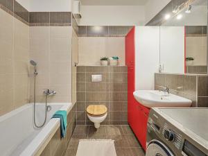 Prodej bytu 2+kk, Praha - Dubeč, Dubeckého, 53 m2