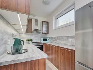 Prodej bytu 2+kk, Praha - Dubeč, Dubeckého, 53 m2