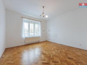 Pronájem bytu 3+1, Karlovy Vary - Dvory, Závodní, 100 m2