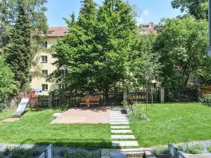 Pronájem bytu 2+kk, Praha - Dejvice, Zemědělská, 50 m2