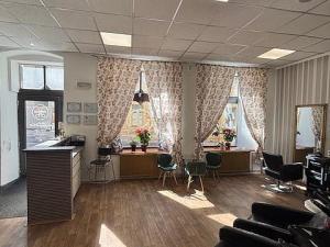 Pronájem komerční, Liberec - Liberec I-Staré Město, Husova, 90 m2