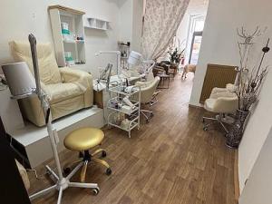 Pronájem komerční, Liberec - Liberec I-Staré Město, Husova, 90 m2