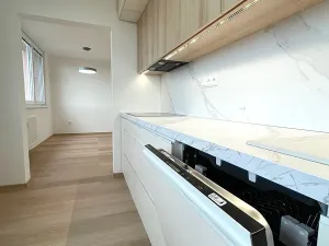 Prodej bytu 3+1, Uherský Brod, Sídl. Olšava, 72 m2