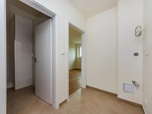 Pronájem bytu 2+kk, Praha - Libeň, Vacínova, 62 m2