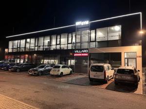 Pronájem obchodního prostoru, Říčany, Duhová, 281 m2