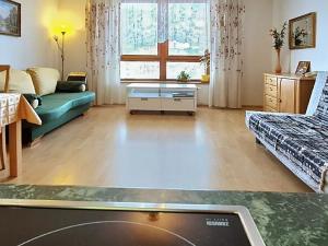 Pronájem bytu 1+kk, Praha - Kunratice, Za valem, 39 m2