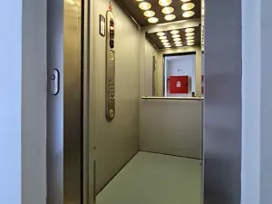 Pronájem bytu 1+kk, Praha - Kunratice, Za valem, 39 m2