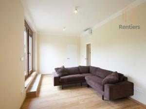 Pronájem bytu 2+kk, Praha - Nusle, Lumírova, 38 m2