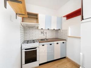 Prodej bytu 4+kk, Praha - Dejvice, Evropská, 63 m2