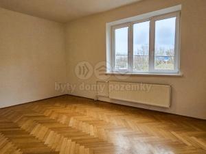 Pronájem atypického bytu, Hradec Králové, Sokolská, 19 m2