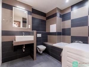 Prodej bytu 3+kk, Teplice, Alejní, 64 m2