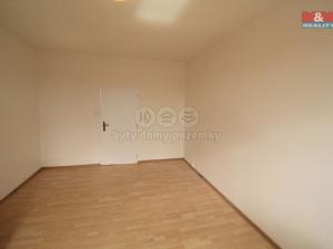 Pronájem bytu 3+1, Ostrov, Májová, 70 m2