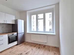 Pronájem bytu 2+1, Praha - Holešovice, Malá Plynární, 57 m2