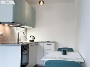 Pronájem bytu 2+kk, Praha - Stodůlky, U jezera, 42 m2