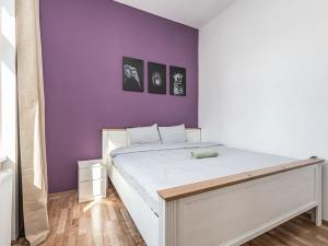 Pronájem činžovního domu, Praha - Karlín, 360 m2