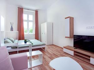 Pronájem činžovního domu, Praha - Karlín, 360 m2